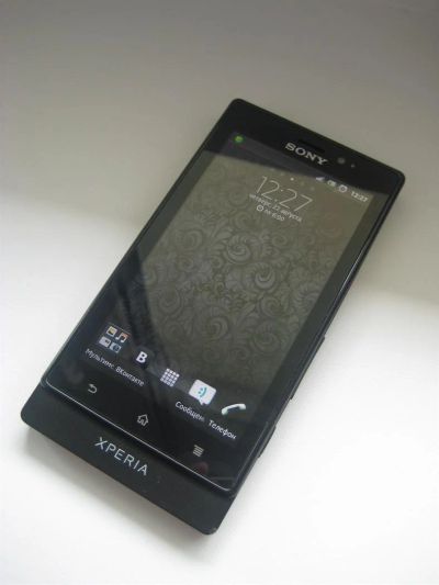 Лот: 3089744. Фото: 1. Sony Xperia sola (идеал,на экране... Смартфоны
