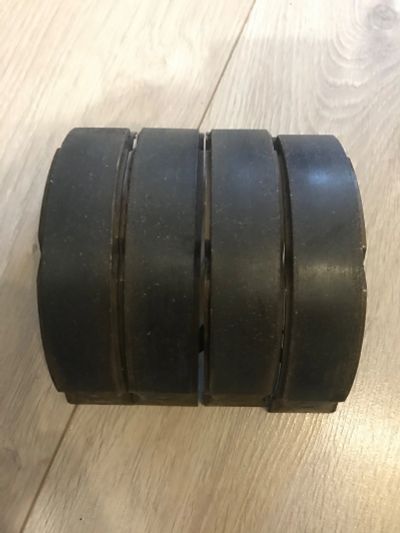Лот: 15182188. Фото: 1. Колодки задние Subaru Legacy be5. Тормозная система