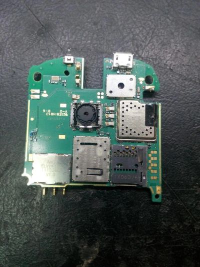 Лот: 10236187. Фото: 1. Основная плата Nokia C7-00. Микросхемы и платы