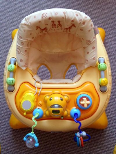 Лот: 5981852. Фото: 1. Детские ходунки Happy Baby Walker... Ходунки, прыгунки, качели