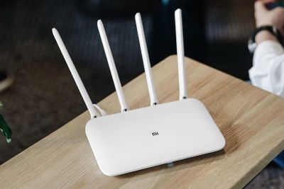 Лот: 12097342. Фото: 1. Роутер Xiaomi Mi Router 4 с поддержкой... Маршрутизаторы (роутеры)