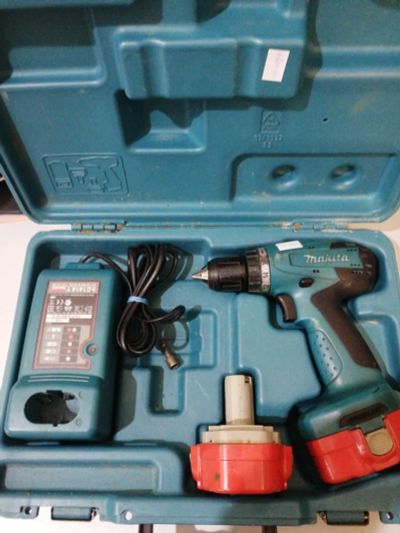 Лот: 17066574. Фото: 1. Шуруповерт Makita 6281D (0801-03... Электроинструмент
