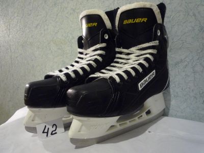 Лот: 16689082. Фото: 1. Раз: 42/27 - Bauer Supreme S140... Коньки