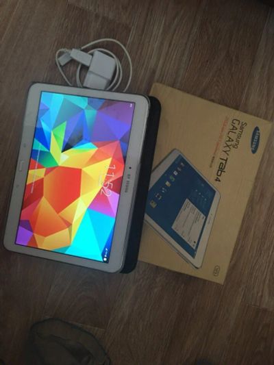 Лот: 10736518. Фото: 1. Планшет Samsung Galaxy Tab 4 10... Планшеты