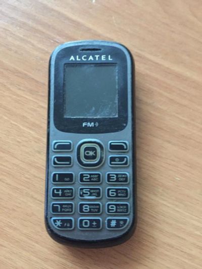 Лот: 23312778. Фото: 1. телефон Alcatel one touch 228. Кнопочные мобильные телефоны