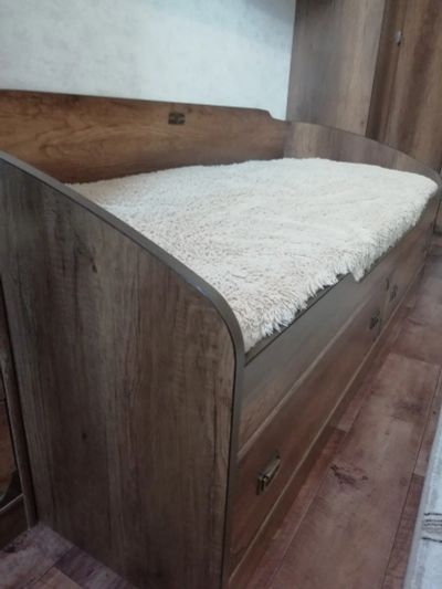 Лот: 15990041. Фото: 1. Детская кровать. Комплекты детской мебели