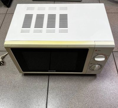 Лот: 25370870. Фото: 1. Микроволновая печь Gorenje MO17MW... Микроволновки, мини-печи