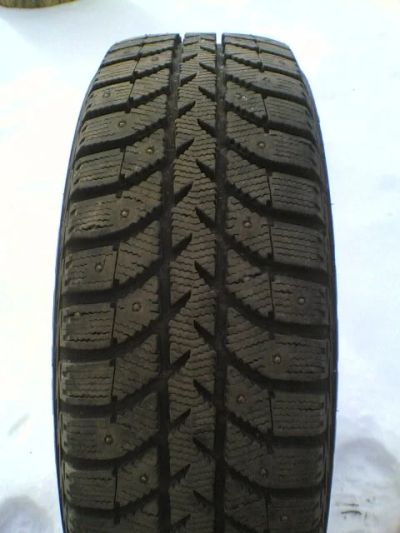 Лот: 10605585. Фото: 1. Шины Bridgestone Ice Cruiser 5000. Шины
