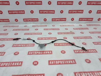 Лот: 20903661. Фото: 1. Датчик abs Nissan Lafesta NB30... Электрооборудование