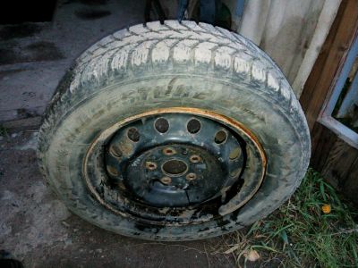 Лот: 10357125. Фото: 1. Шипованная резина Bridgestone... Шины на дисках