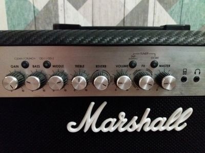 Лот: 15149186. Фото: 1. Комбоусилитель Marshall MG30CFX. Гитарные эффекты и комбоусилители