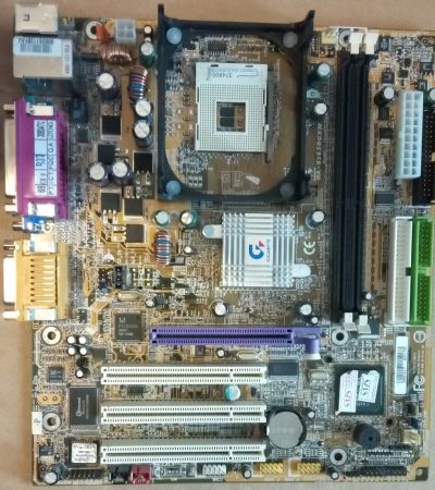 Лот: 13205479. Фото: 1. Gigabyte GA-8S650GXM. Материнские платы
