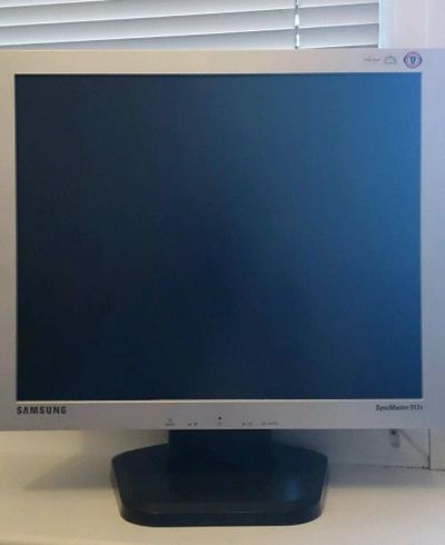 Лот: 3931585. Фото: 1. Монитор Samsung SyncMaster 913v... ЖК-мониторы
