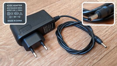 Лот: 25673055. Фото: 1. Блок питания 12,6V 1000mA. Зарядные устройства, блоки питания для бытовой техники