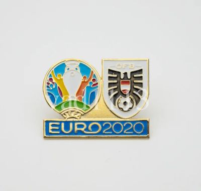 Лот: 15400055. Фото: 1. футбол значок с набора ЕВРО 2020... Сувенирные