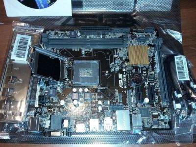 Лот: 16997417. Фото: 1. Материнская плата ASUS H110M-R... Материнские платы