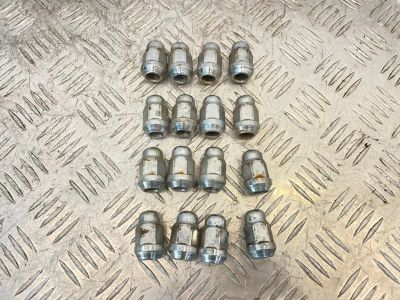 Лот: 25530127. Фото: 1. гайки колесные Honda Civic Ferio... Двигатель и элементы двигателя