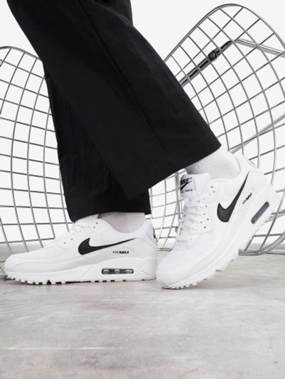 Лот: 22716211. Фото: 1. Кроссовки женские Nike Air Max... Другое (одежда, обувь, галантерея)