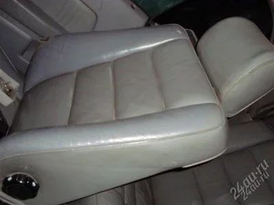 Лот: 1303467. Фото: 1. кресла Mercedes W124 купе Передние. Салон