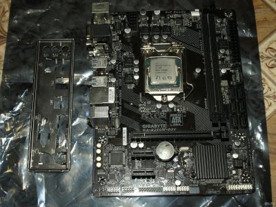 Лот: 15843112. Фото: 1. Intel Core i3 7100 (2 ядра 4 потока... Комплекты запчастей