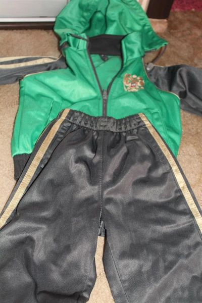 Лот: 3886973. Фото: 1. костюм спортивный. Спортивная одежда