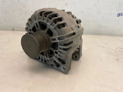 Лот: 22460364. Фото: 1. генератор Nissan Terrano D10. Двигатель и элементы двигателя