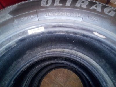 Лот: 10360976. Фото: 1. 185/65 r15 good year ultragrip... Шины