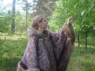 Лот: 10754214. Фото: 1. Пончо из павловопосадских платков. Верхняя одежда