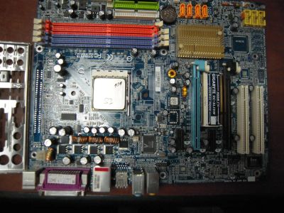 Лот: 4656584. Фото: 1. Материнская плата GigaByte GA-K8N-SLI... Материнские платы