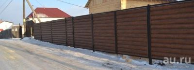 Лот: 9477614. Фото: 1. ЗАБоР ИЗ МЕТАлЛИЧЕсКОГО САЙдИНГА... Ворота, заборы, шлагбаумы