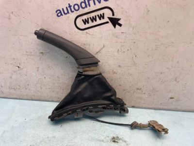 Лот: 24240232. Фото: 1. ручка ручника Kia Spectra SD. Кузов