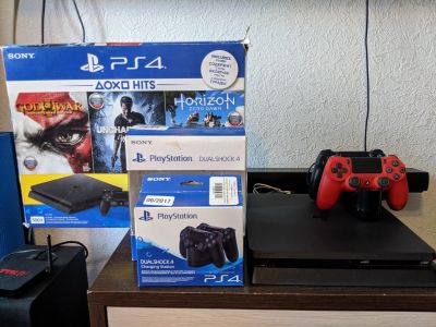 Лот: 17339016. Фото: 1. Playstation 4 slim 500gb, 2 dualshock... Игровые приставки, консоли