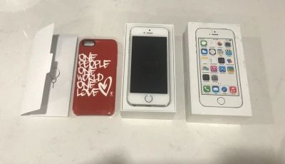 Лот: 11078333. Фото: 1. iphone 5s. Смартфоны