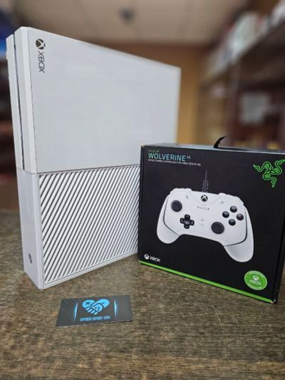Лот: 19899596. Фото: 1. Игровая консоль Xbox One 500gb... Игровые приставки, консоли