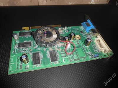 Лот: 2373296. Фото: 1. Древняя видеокарта Radeon 9600Pro... Видеокарты
