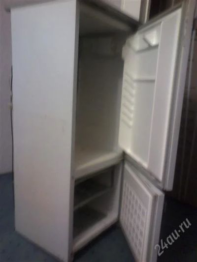 Лот: 1278055. Фото: 1. Холодильник Бирюса в хорошем состоянии. Холодильники, морозильные камеры