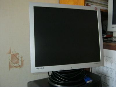 Лот: 8275698. Фото: 1. Монитор Samsung SyncMaster 172v. ЖК-мониторы