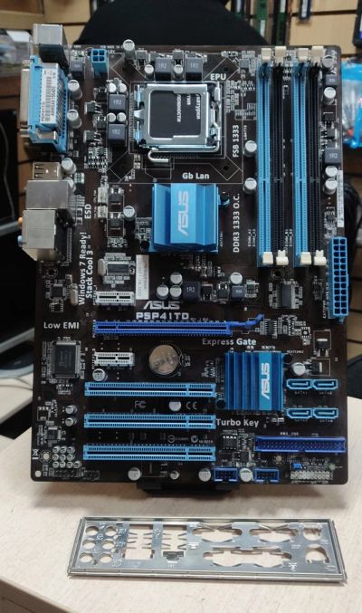 Лот: 21351746. Фото: 1. Мат. плата ASUS P5P41TD /LGA775... Материнские платы