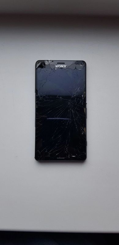 Лот: 18109707. Фото: 1. Смартфон Sony Xperia Z3 Compact. Смартфоны