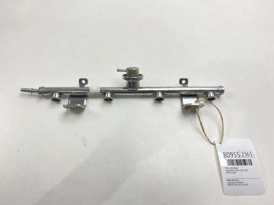Лот: 21435144. Фото: 1. Рейка топливная Mazda Mpv 2004... Топливная система