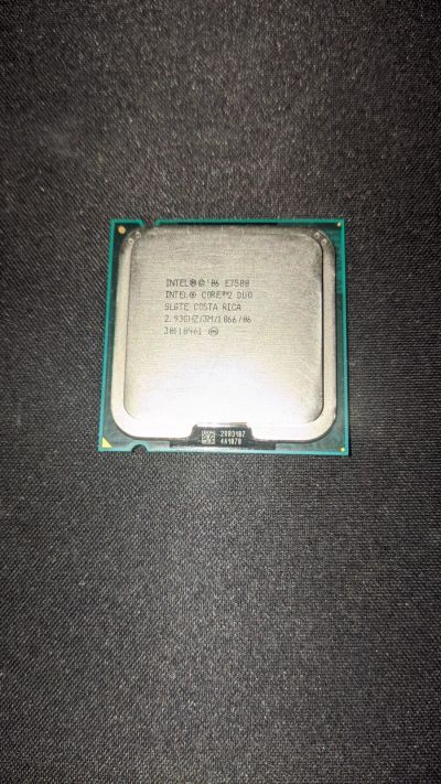 Лот: 19992189. Фото: 1. Процессор Intel core2 duo e7500. Процессоры