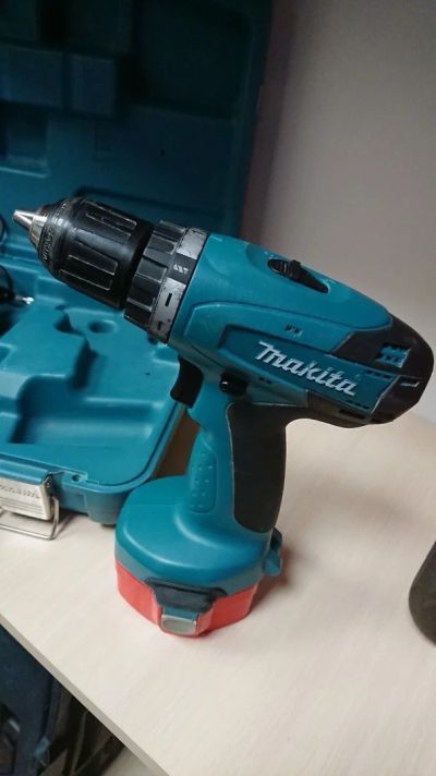 Лот: 12120152. Фото: 1. Шуруповерт Makita 6281D. ID3944... Электроинструмент