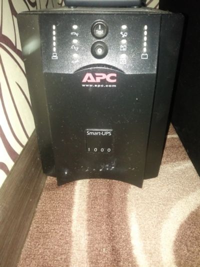 Лот: 17738525. Фото: 1. Ибп APC Smart UPS 1000. ИБП, аккумуляторы для ИБП