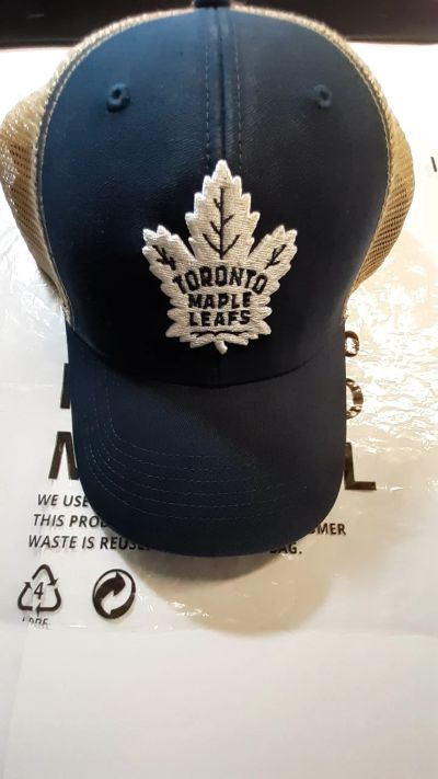 Лот: 20855081. Фото: 1. Бейсболка Toronto Maple Leafs... Головные уборы