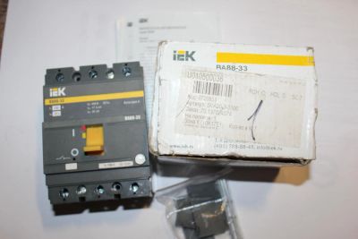 Лот: 6514973. Фото: 1. Выключатель трехполюсный IEK ВА88-33... Автоматы, пакетники, предохранители