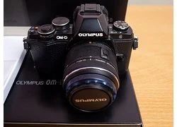 Лот: 18355346. Фото: 1. Olympus OM-D E-M10 kit 14-42. Цифровые беззеркальные со сменной оптикой