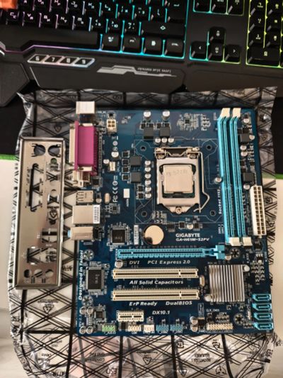 Лот: 25811559. Фото: 1. Gigabyte h61m s2pv rev. 2.3... Материнские платы