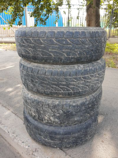 Лот: 18033058. Фото: 1. Шины Bridgestone Dueler AT 205... Шины