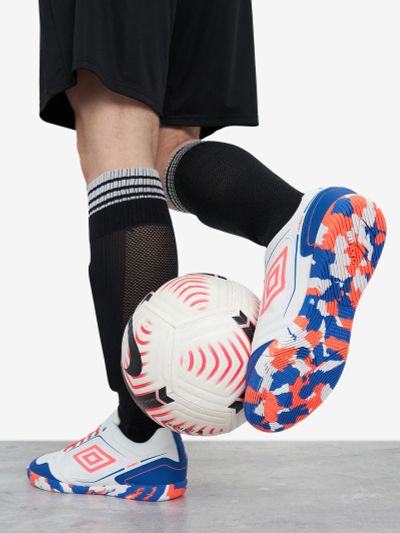 Лот: 25536688. Фото: 1. Бутсы мужские Umbro Diagonal... Кеды, кроссовки, слипоны