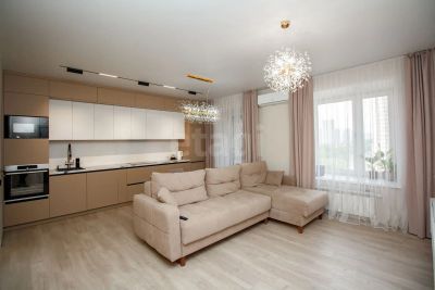 Лот: 25403457. Фото: 1. 3-комн. квартира , Красноярск... Квартиры, студии